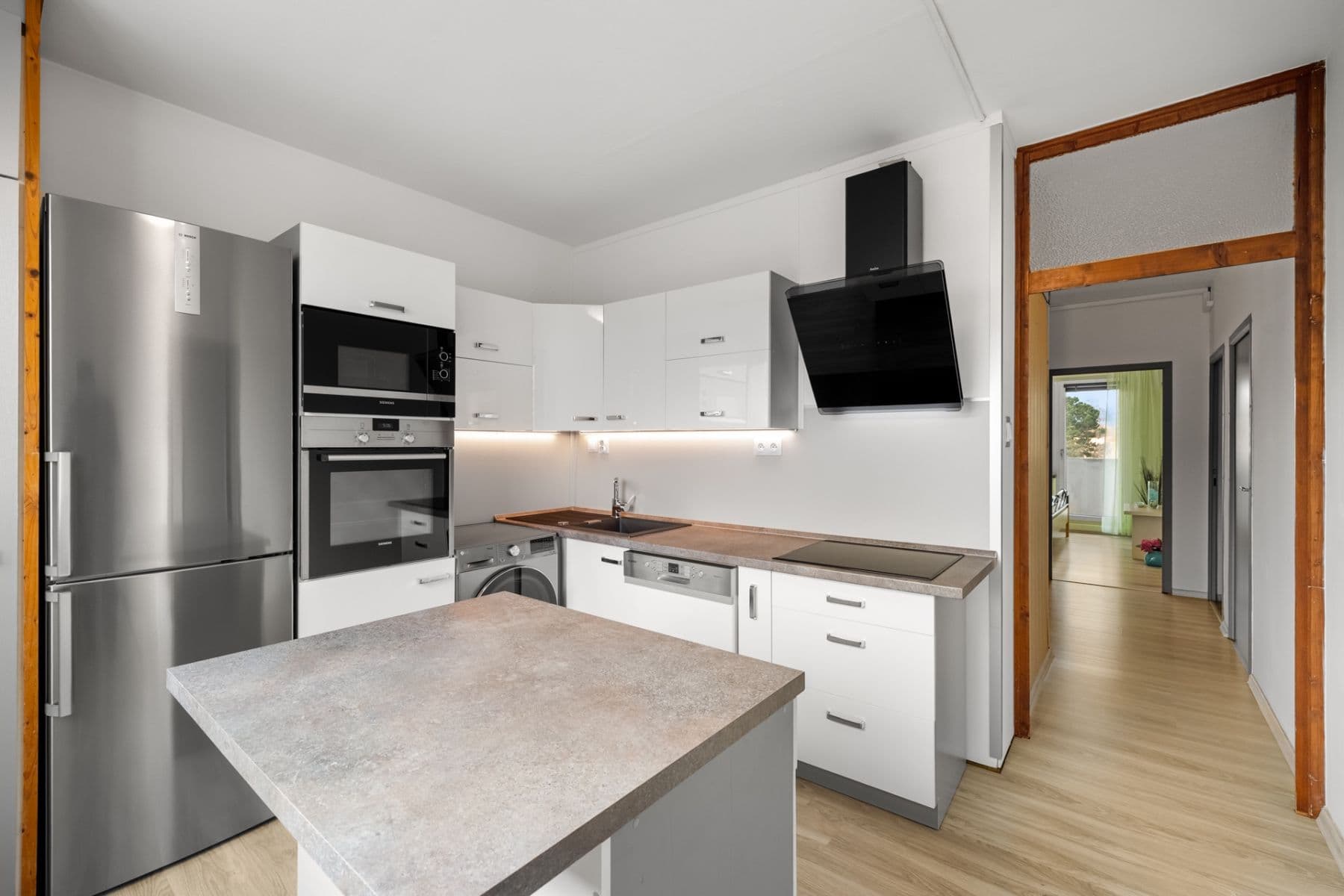 Prodej bytu 4+1 78 m², Cyrila Boudy, Slaný, Středočeský kraj Prodej bytu 4+1 78 m², Cyrila Boudy, Slaný, Středočeský kraj