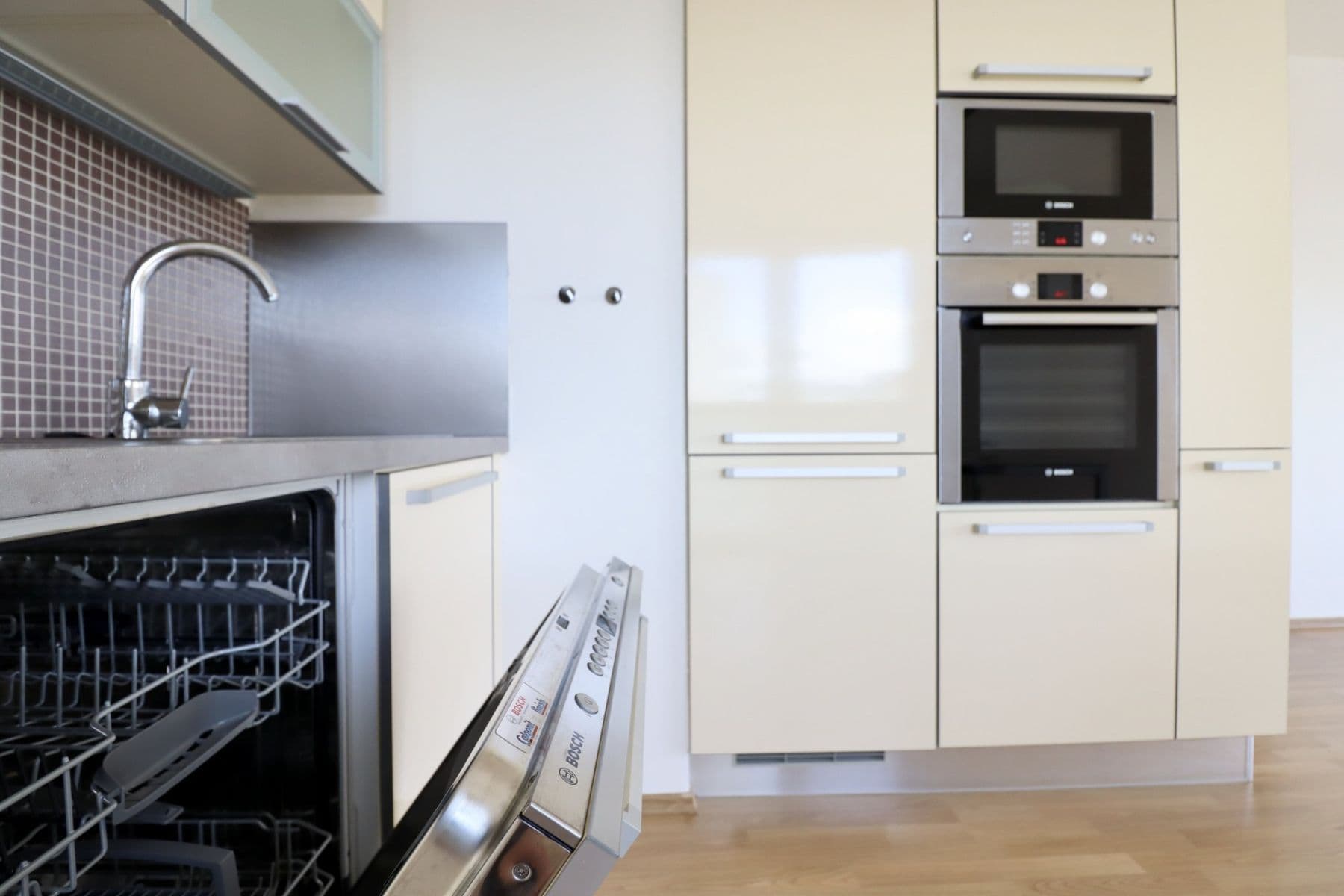 Pronájem bytu 2+kk 67 m², Přeučilova, Praha, Praha Pronájem bytu 2+kk 67 m², Přeučilova, Praha, Praha