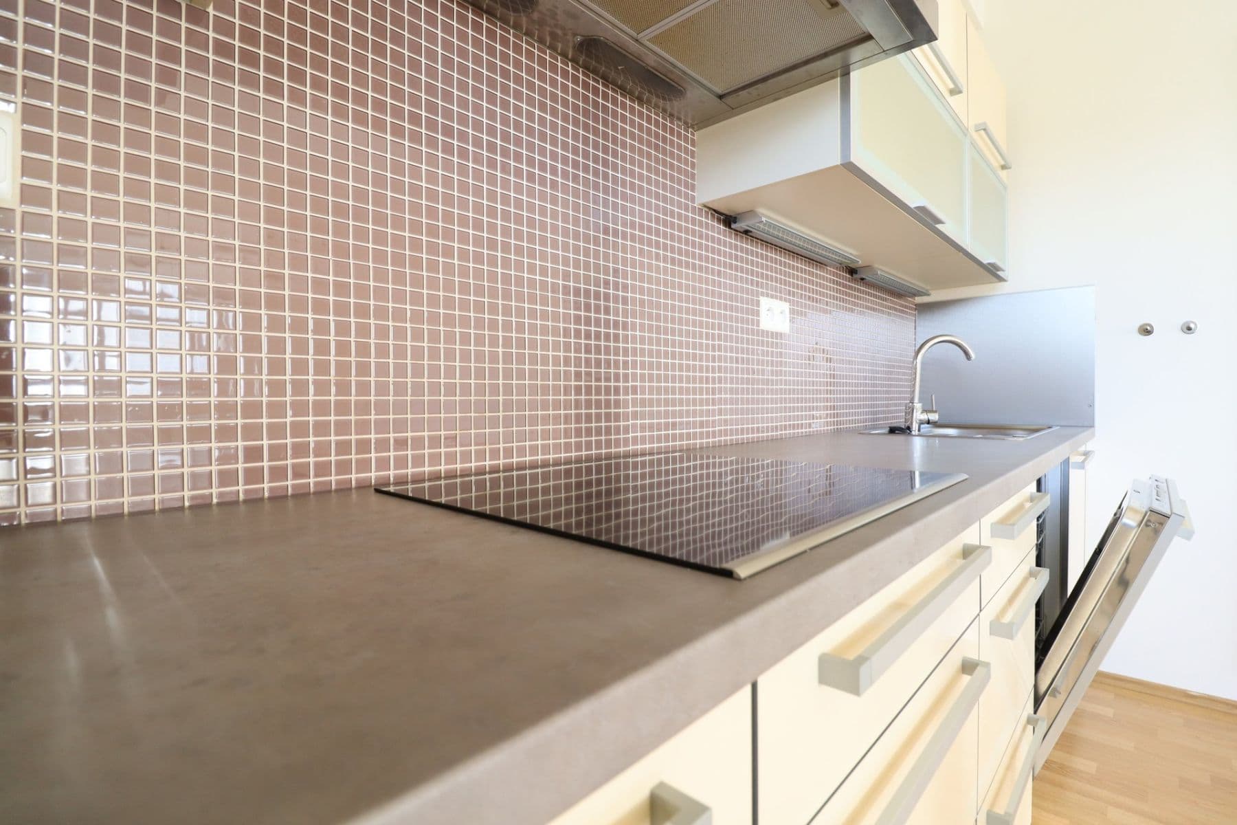 Pronájem bytu 2+kk 67 m², Přeučilova, Praha, Praha Pronájem bytu 2+kk 67 m², Přeučilova, Praha, Praha