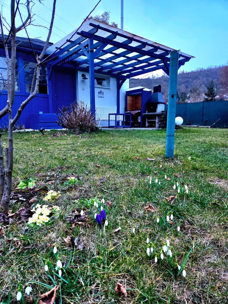 Pronájem chaty, chalupy 42 m², pozemek 481 m², Pod Chybou, Zadní Třebaň, Středočeský kraj Pronájem chaty, chalupy 42 m², pozemek 481 m², Pod Chybou, Zadní Třebaň, Středočeský kraj