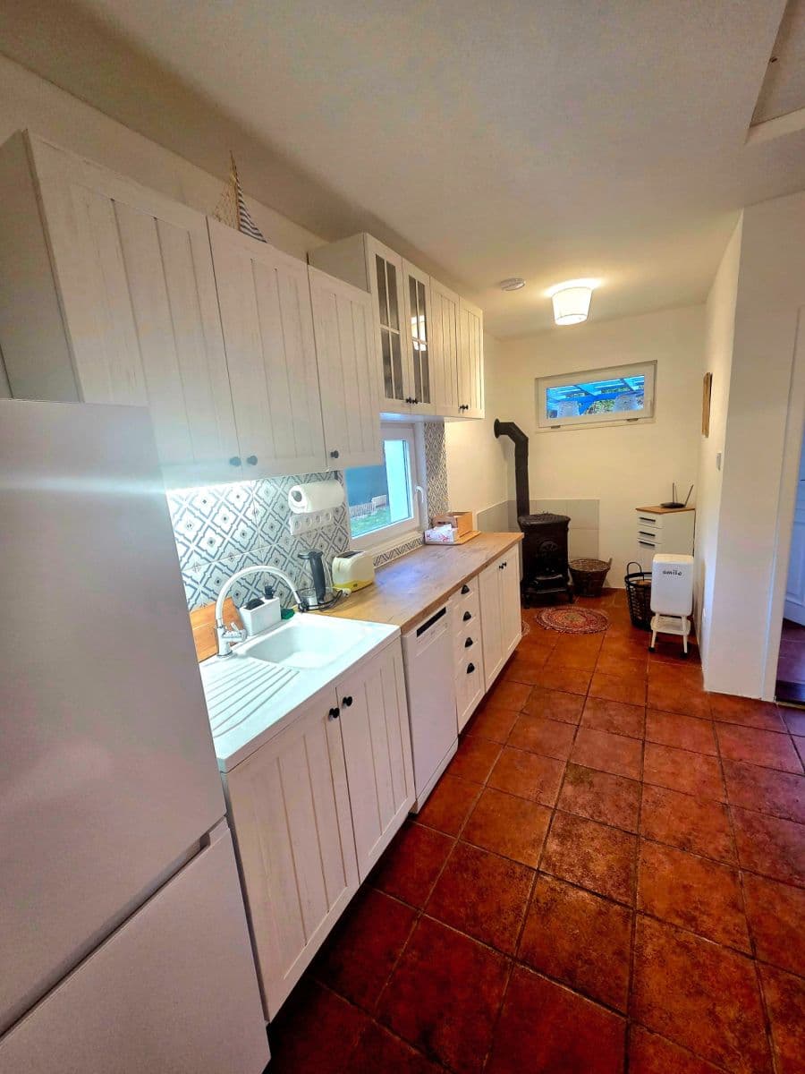 Pronájem chaty, chalupy 42 m², pozemek 481 m², Pod Chybou, Zadní Třebaň, Středočeský kraj Pronájem chaty, chalupy 42 m², pozemek 481 m², Pod Chybou, Zadní Třebaň, Středočeský kraj