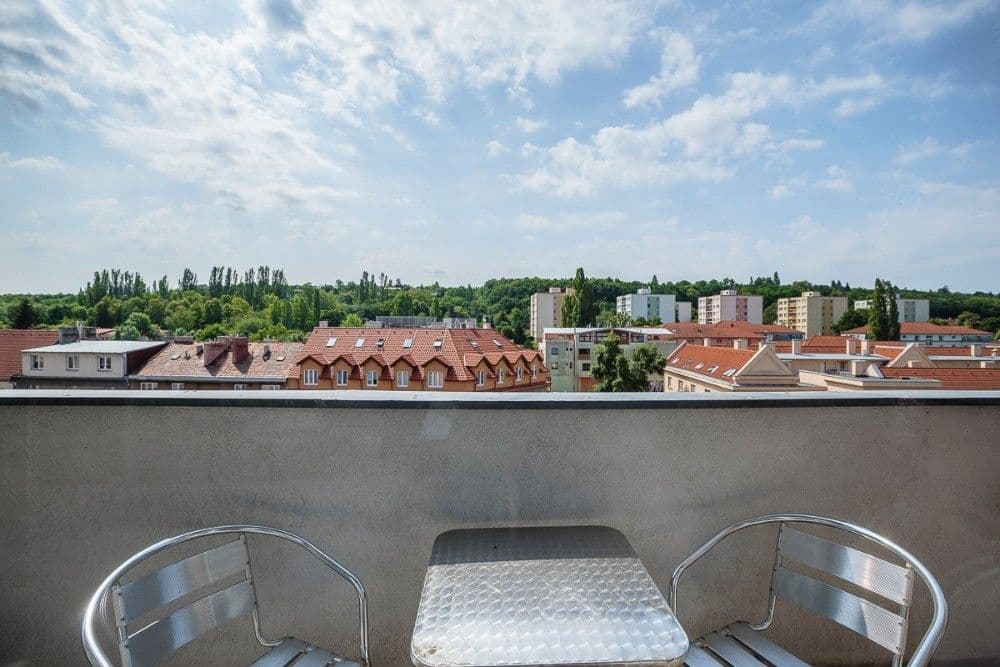 Pronájem bytu 1+kk 40 m², Skloněná, Praha, Praha Pronájem bytu 1+kk 40 m², Skloněná, Praha, Praha