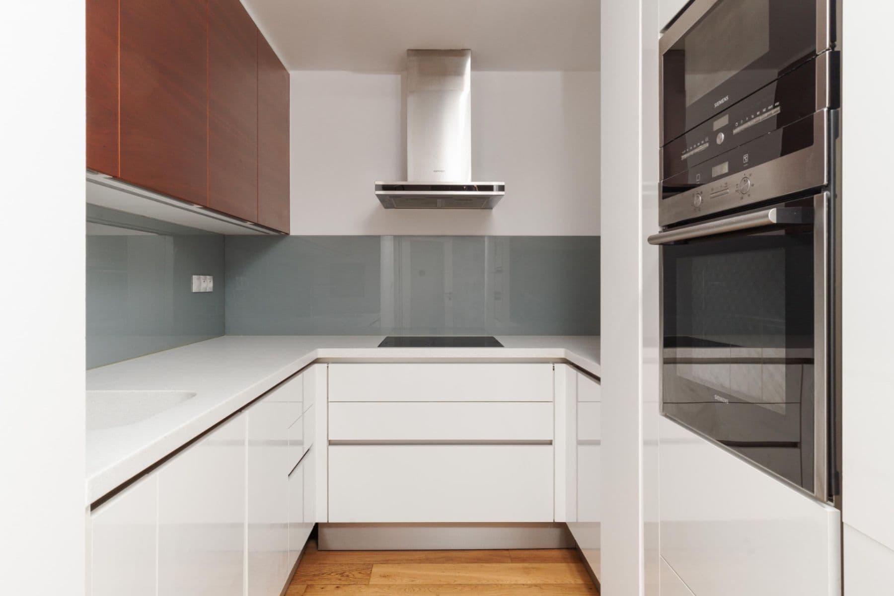 Pronájem bytu 2+kk 60 m², Šafaříkovy sady, Plzeň, Plzeňský kraj Pronájem bytu 2+kk 60 m², Šafaříkovy sady, Plzeň, Plzeňský kraj