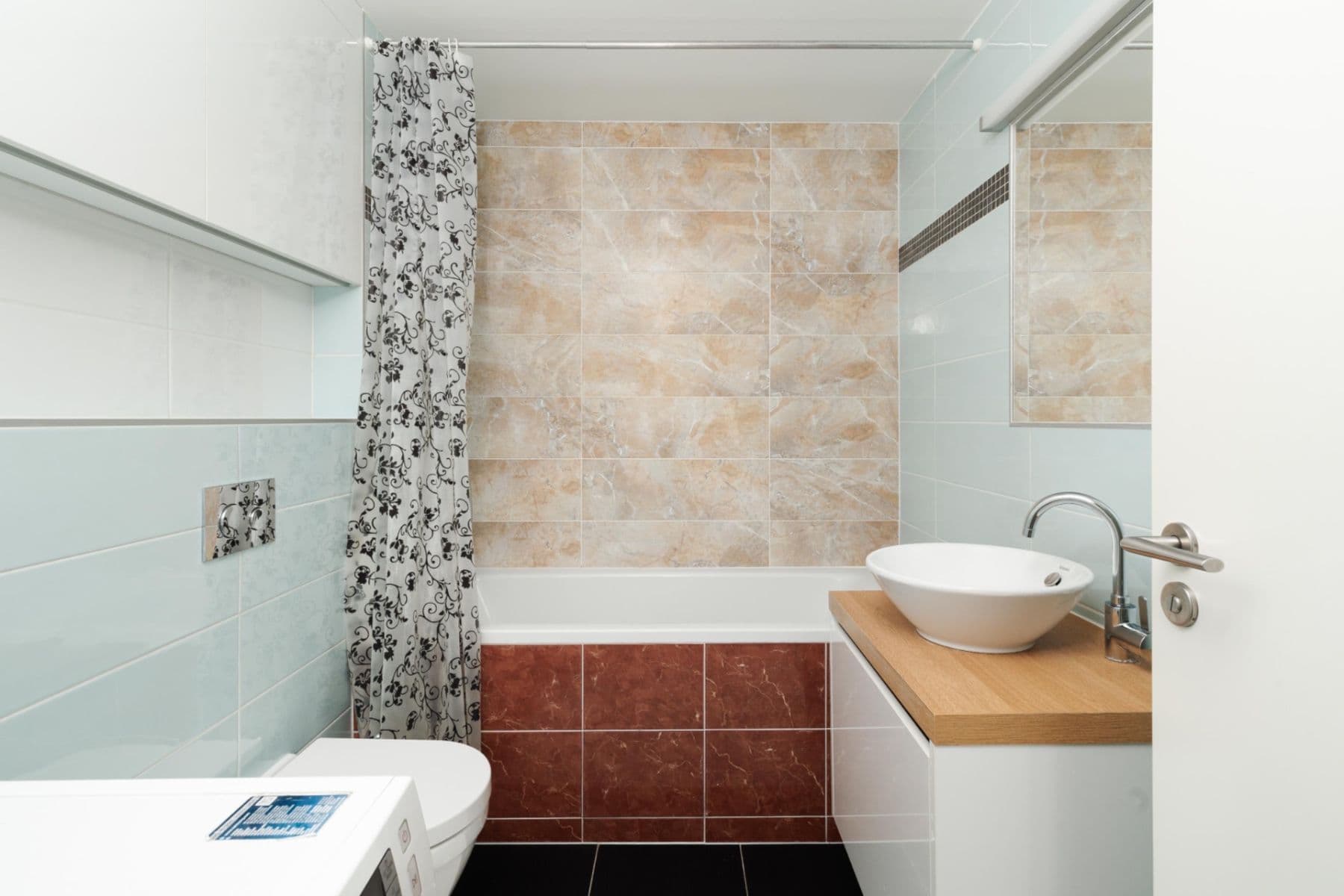 Pronájem bytu 2+kk 60 m², Šafaříkovy sady, Plzeň, Plzeňský kraj Pronájem bytu 2+kk 60 m², Šafaříkovy sady, Plzeň, Plzeňský kraj