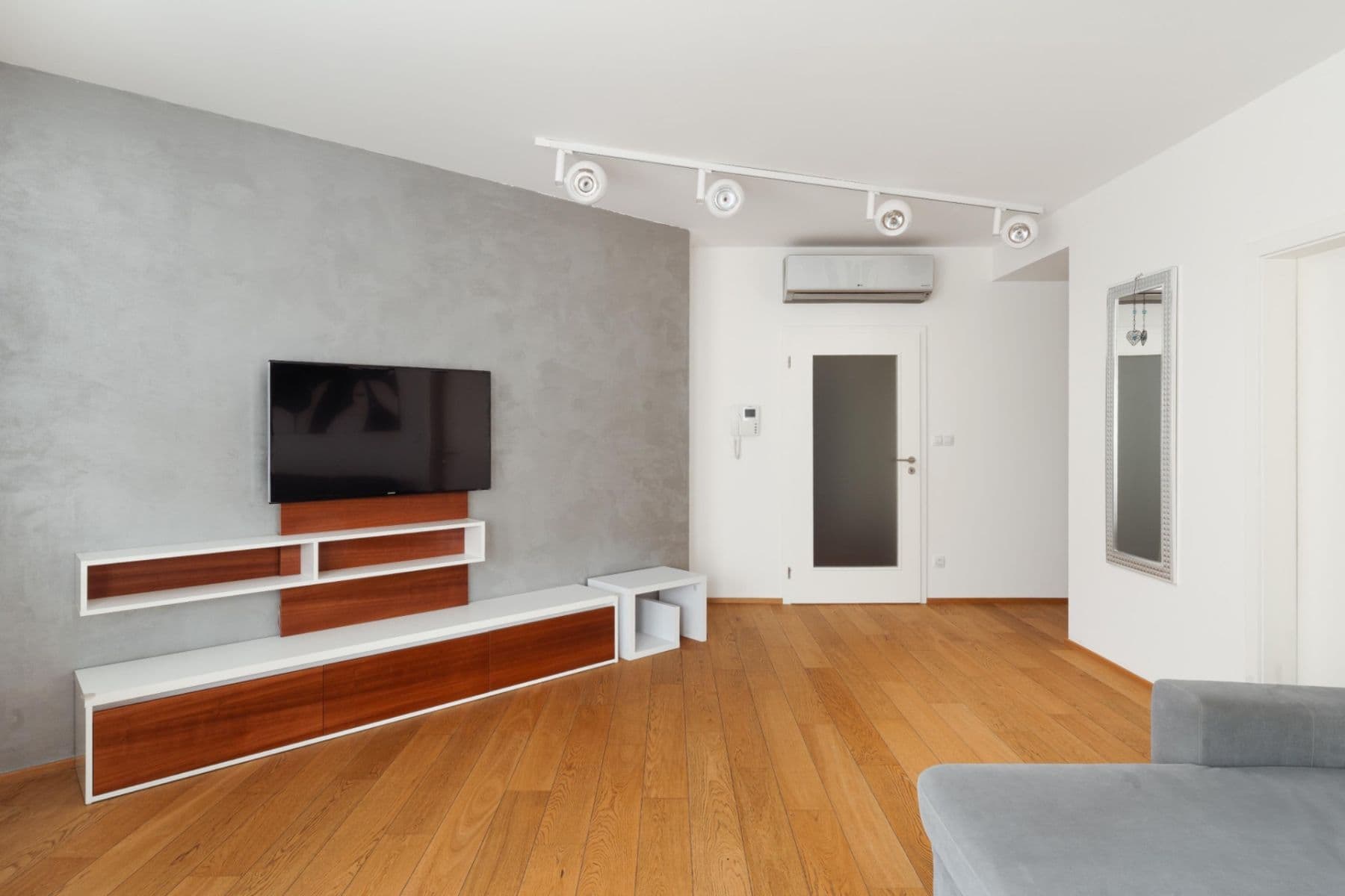 Pronájem bytu 2+kk 60 m², Šafaříkovy sady, Plzeň, Plzeňský kraj Pronájem bytu 2+kk 60 m², Šafaříkovy sady, Plzeň, Plzeňský kraj