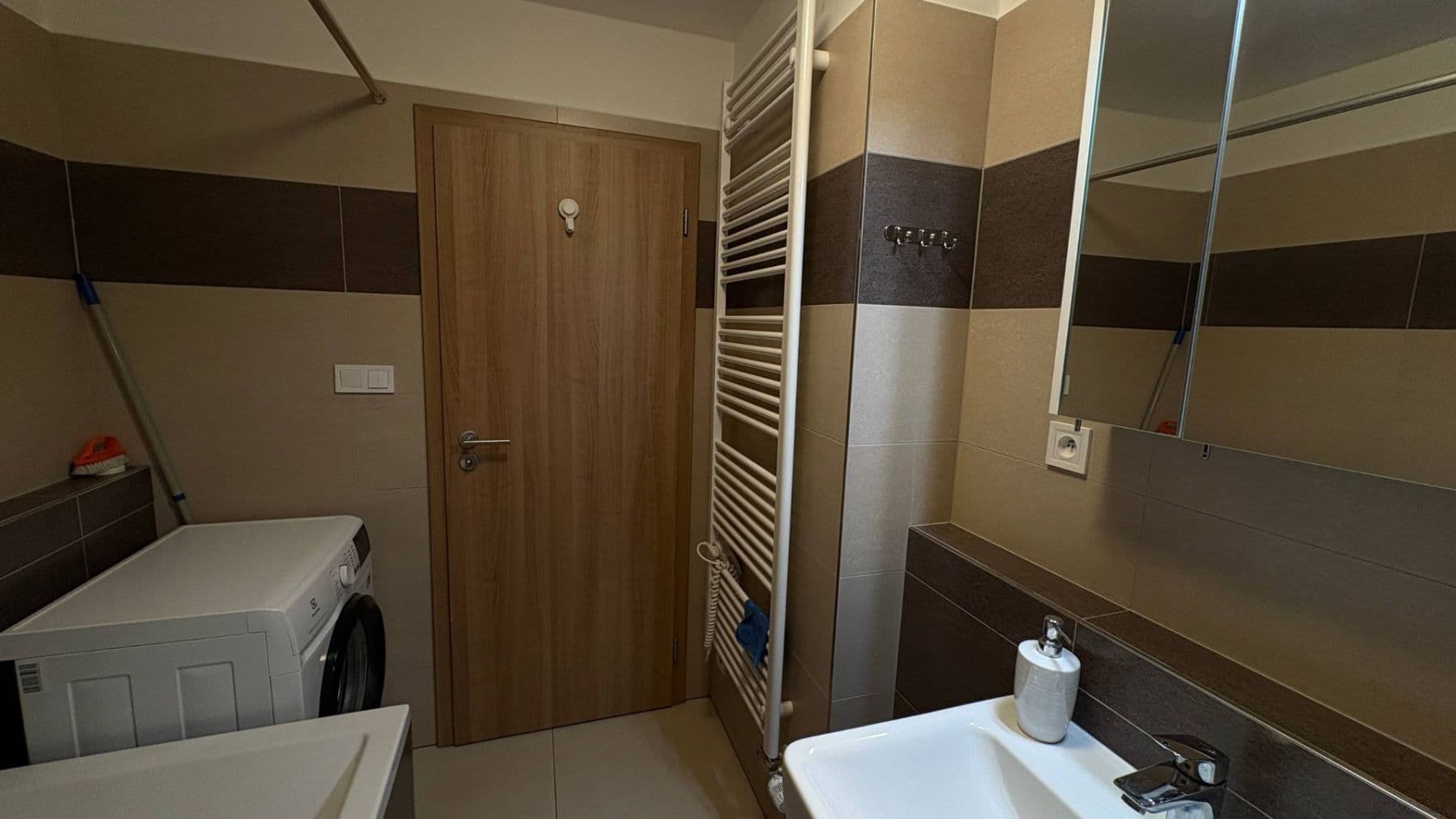 Pronájem bytu 2+kk 59 m², Zdiměřická, Praha, Praha Pronájem bytu 2+kk 59 m², Zdiměřická, Praha, Praha