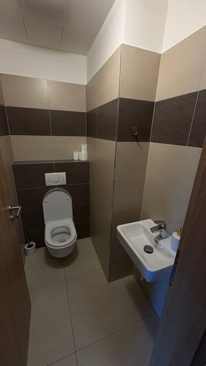 Pronájem bytu 2+kk 59 m², Zdiměřická, Praha, Praha Pronájem bytu 2+kk 59 m², Zdiměřická, Praha, Praha