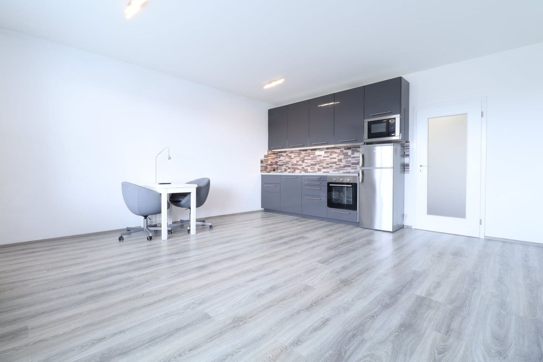 Pronájem bytu 1+kk 34 m², Modrého, Praha, Praha Pronájem bytu 1+kk 34 m², Modrého, Praha, Praha