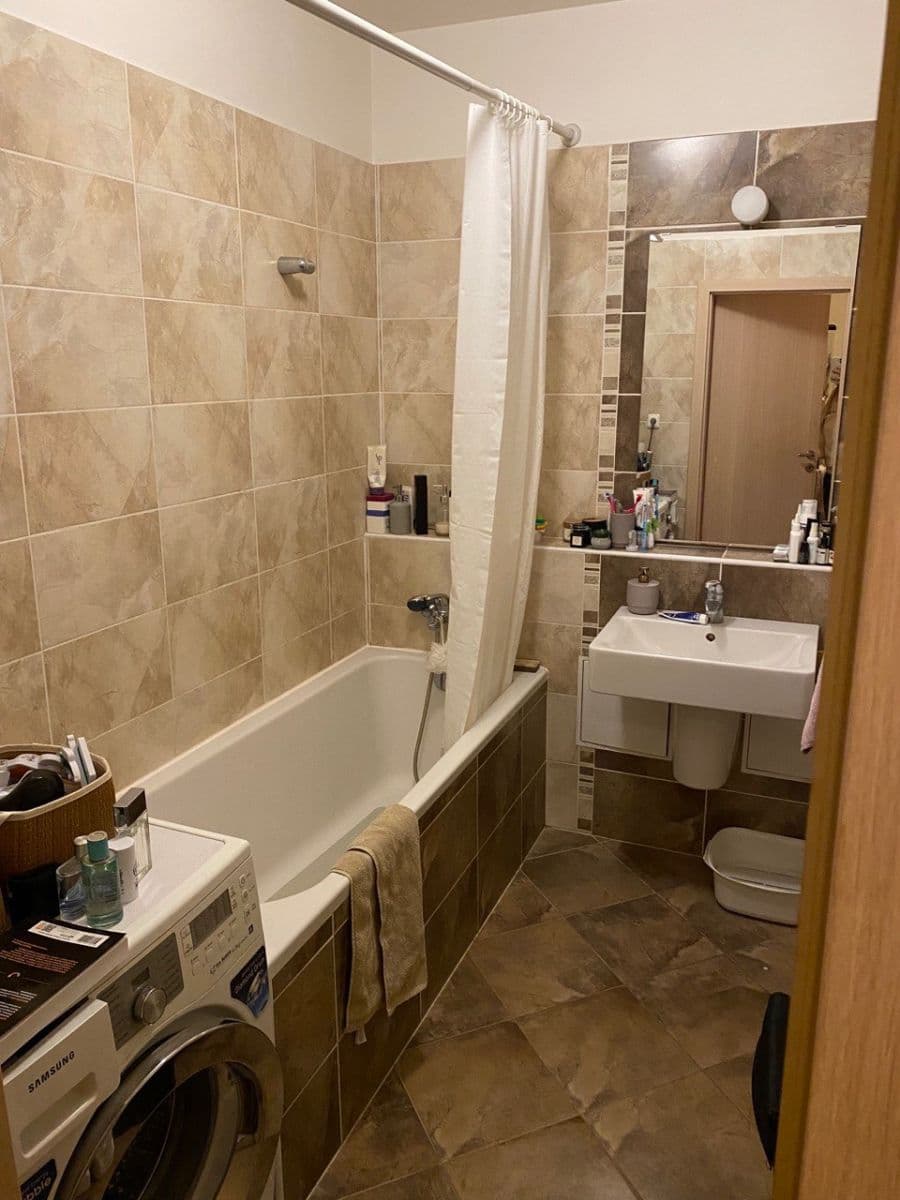 Pronájem bytu 2+kk 48 m², Pod Harfou, Praha, Praha Pronájem bytu 2+kk 48 m², Pod Harfou, Praha, Praha