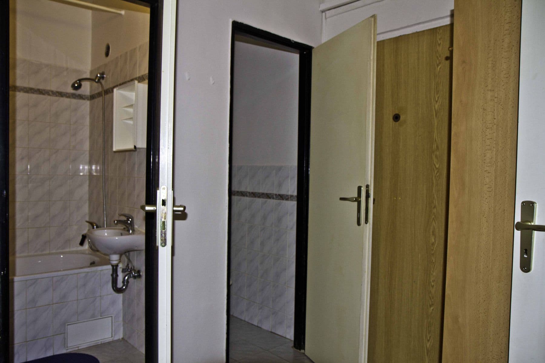 Pronájem bytu 2+1 44 m², Holandská, Kladno, Středočeský kraj Pronájem bytu 2+1 44 m², Holandská, Kladno, Středočeský kraj