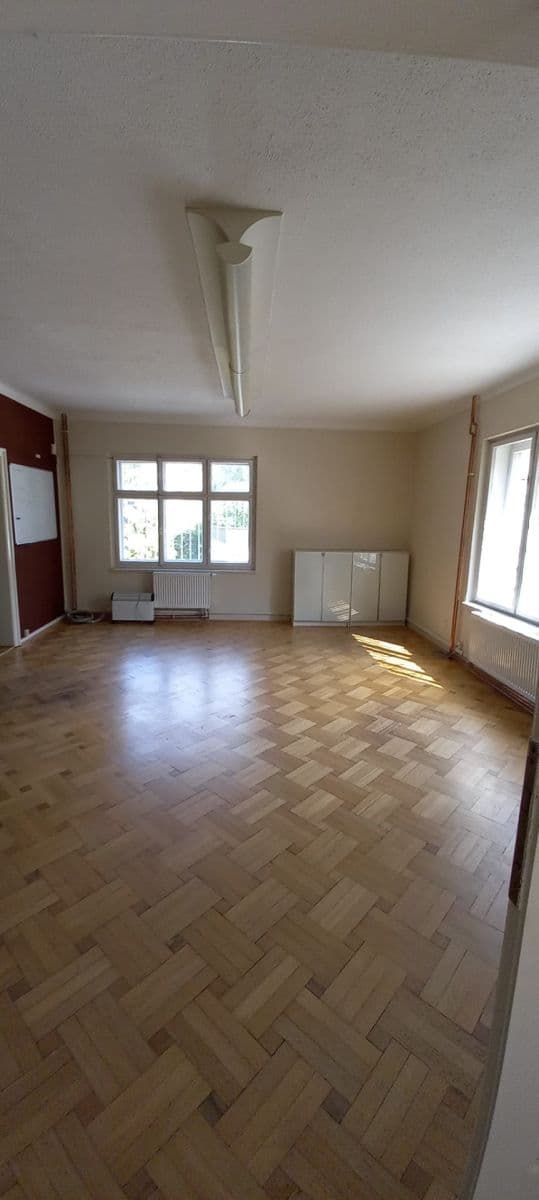 Pronájem kanceláře 125 m², Jilmová, Praha, Praha Pronájem kanceláře 125 m², Jilmová, Praha, Praha