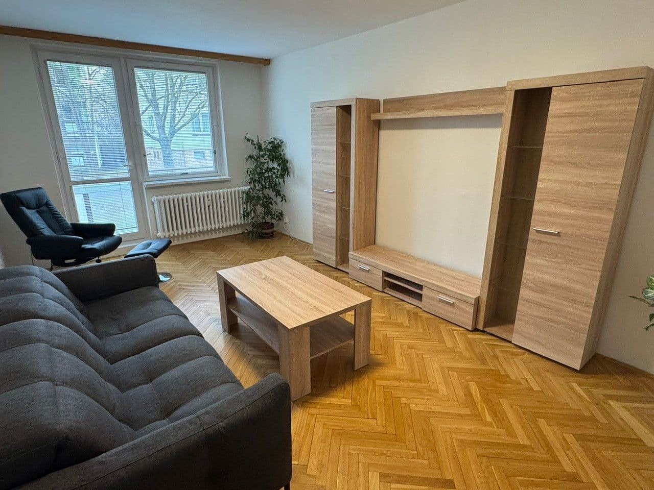 Pronájem bytu 2+1 65 m², Plovdivská, Brno, Jihomoravský kraj Pronájem bytu 2+1 65 m², Plovdivská, Brno, Jihomoravský kraj