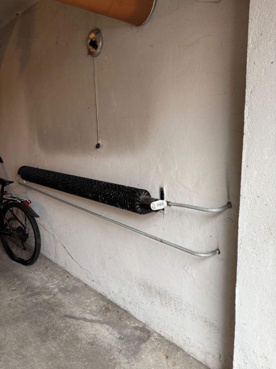 Prodej garáže 19 m², Nad Stadionem, Králův Dvůr, Středočeský kraj Prodej garáže 19 m², Nad Stadionem, Králův Dvůr, Středočeský kraj