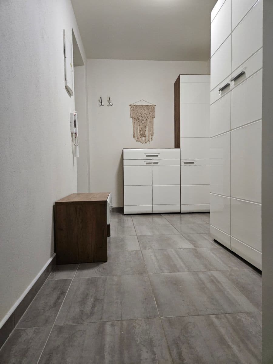 Pronájem bytu 1+kk 35 m², Přadlácká, Brno, Jihomoravský kraj Pronájem bytu 1+kk 35 m², Přadlácká, Brno, Jihomoravský kraj