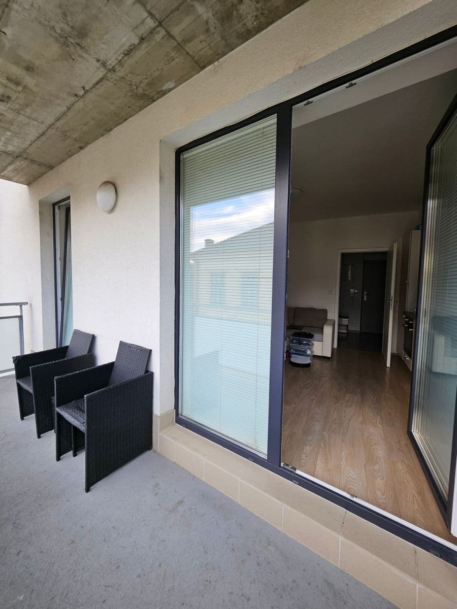 Pronájem bytu 1+kk 35 m², Přadlácká, Brno, Jihomoravský kraj Pronájem bytu 1+kk 35 m², Přadlácká, Brno, Jihomoravský kraj