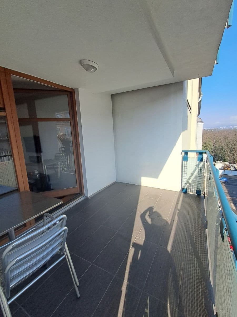 Pronájem bytu 2+kk 44 m², Hradecká, Praha, Praha Pronájem bytu 2+kk 44 m², Hradecká, Praha, Praha