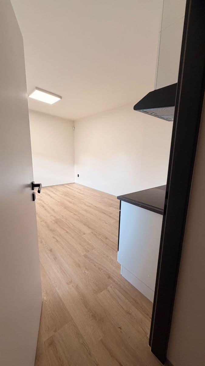Pronájem bytu 1+kk 28 m², Pokorného, Praha, Praha Pronájem bytu 1+kk 28 m², Pokorného, Praha, Praha