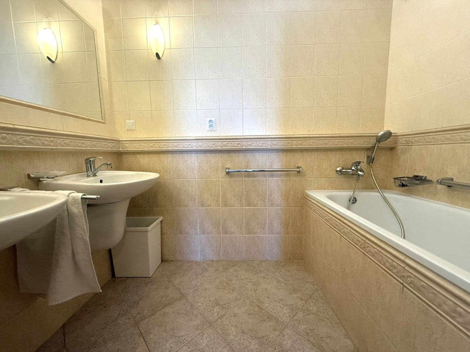 Pronájem bytu 3+1 68 m², Studená, Ružinov, Bratislavský kraj Pronájem bytu 3+1 68 m², Studená, Ružinov, Bratislavský kraj