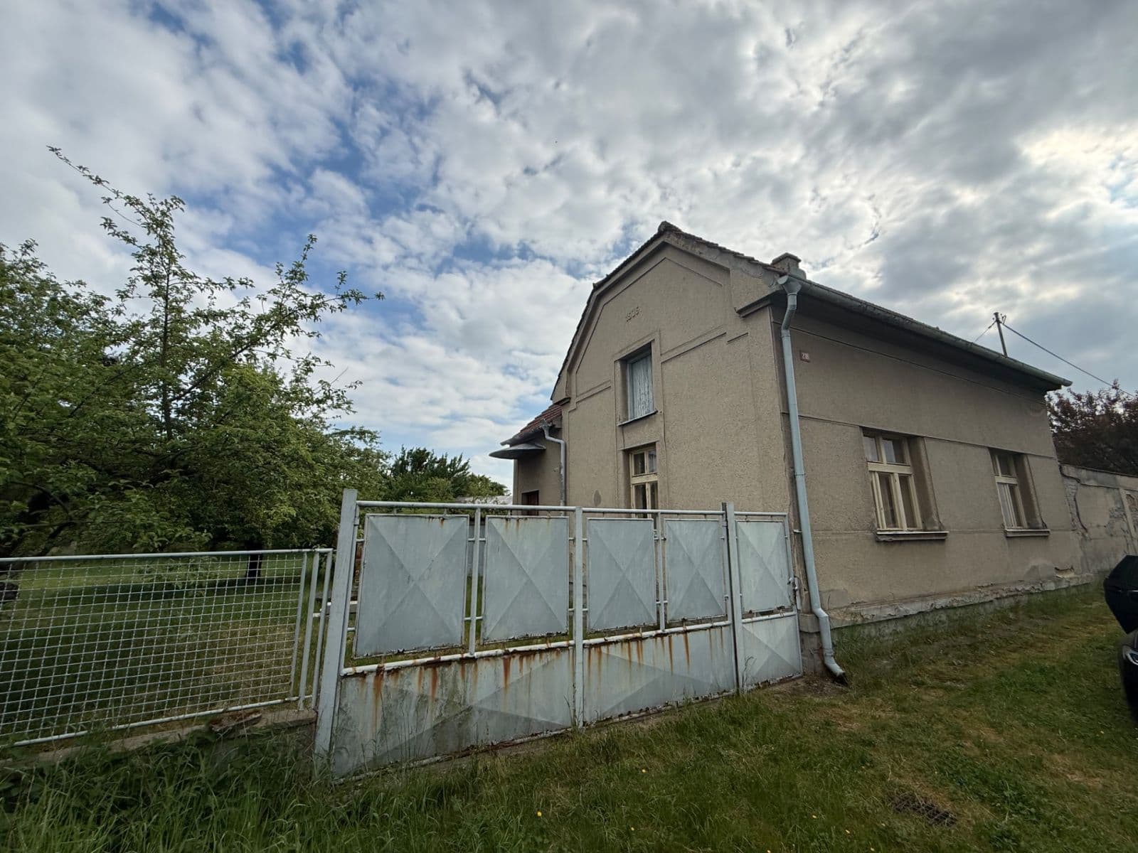 Prodej domu 80 m², pozemek 778 m², Dobřichov, Středočeský kraj Prodej domu 80 m², pozemek 778 m², Dobřichov, Středočeský kraj