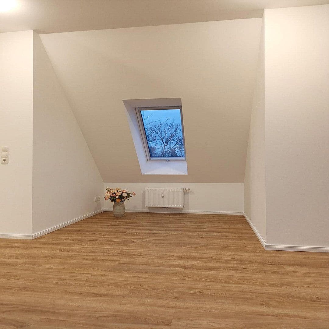 Pronájem bytu 3+1 59 m², Kiel, Šlesvicko-Holštýnsko Pronájem bytu 3+1 59 m², Kiel, Šlesvicko-Holštýnsko