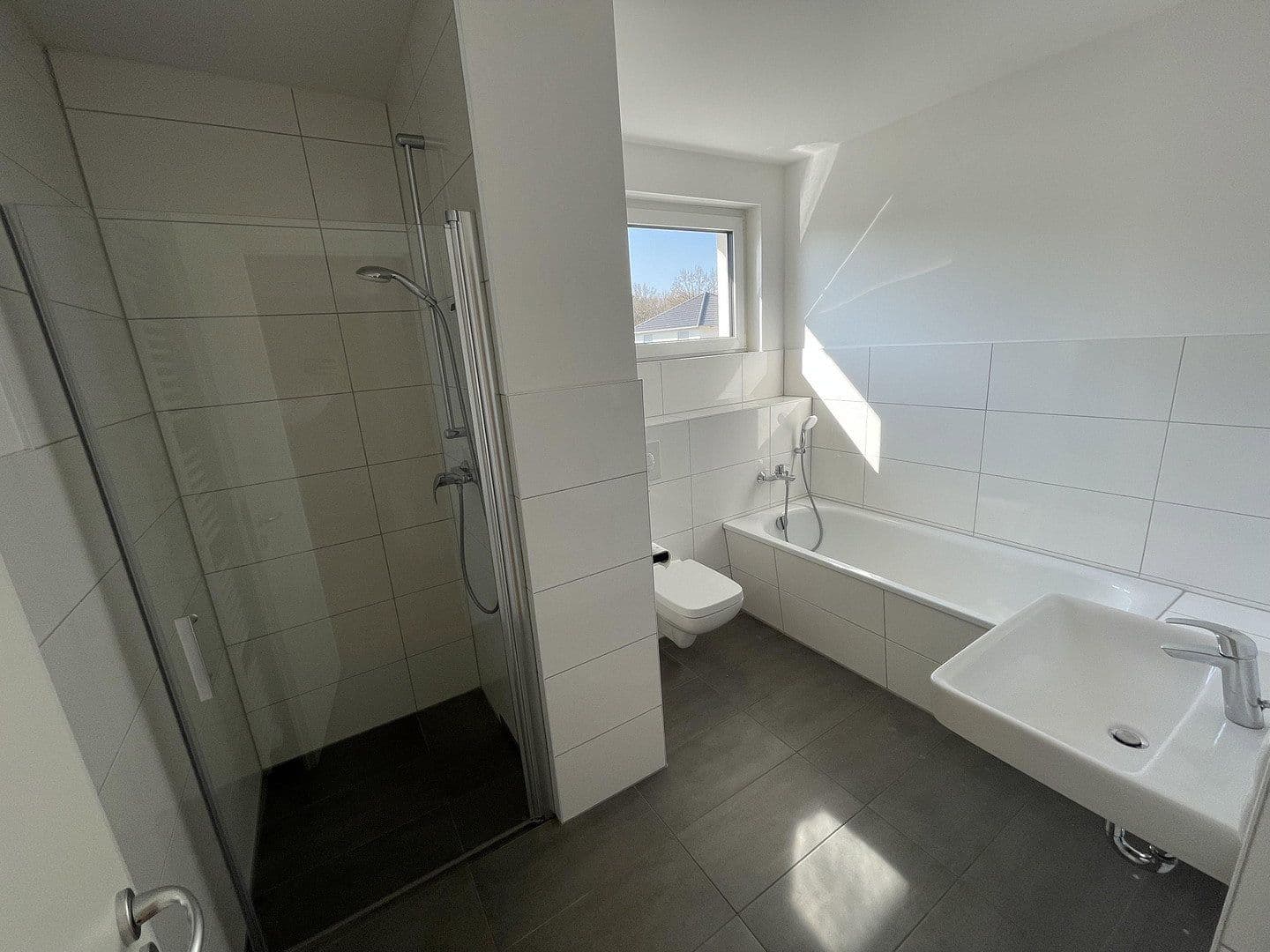 Pronájem domu 140 m², pozemek 400 m², Schöneiche bei Berlin, Braniborsko Pronájem domu 140 m², pozemek 400 m², Schöneiche bei Berlin, Braniborsko