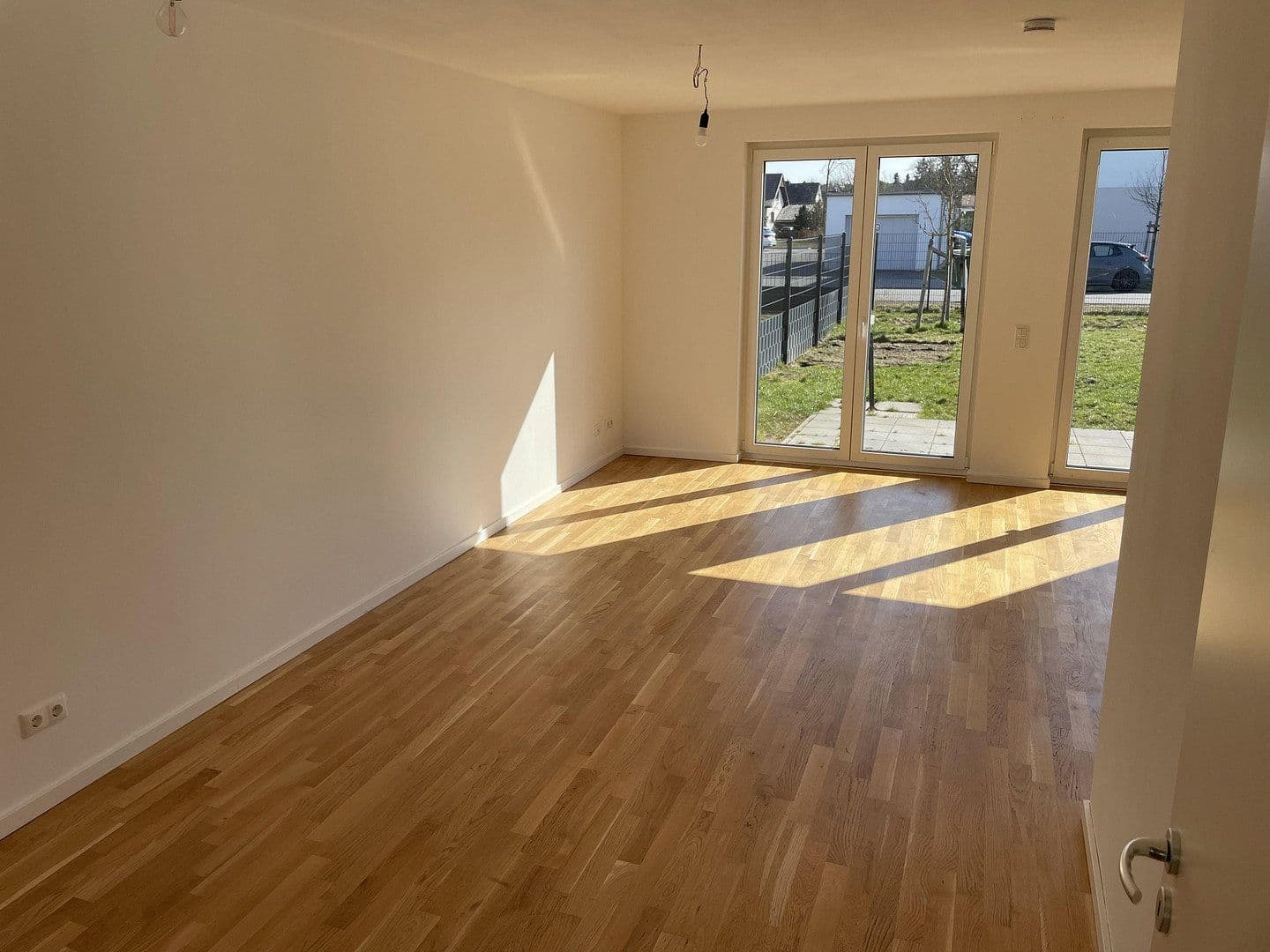 Pronájem domu 140 m², pozemek 400 m², Schöneiche bei Berlin, Braniborsko Pronájem domu 140 m², pozemek 400 m², Schöneiche bei Berlin, Braniborsko