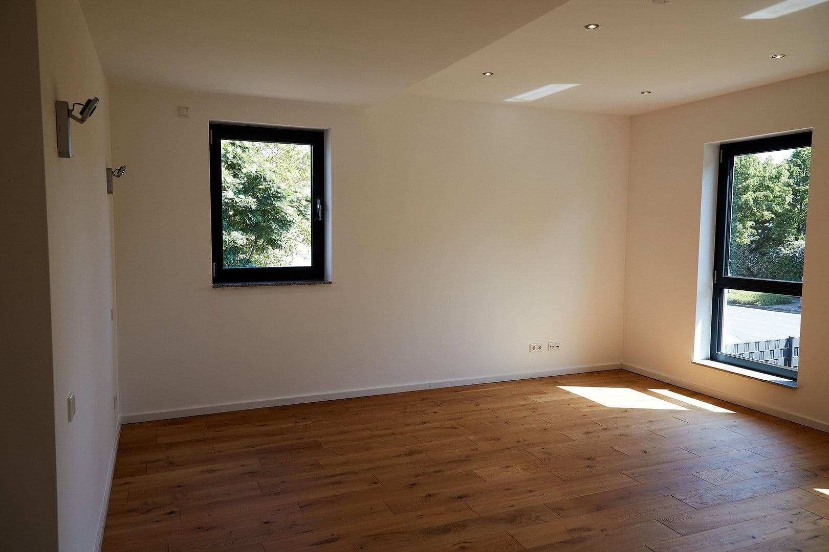 Pronájem domu 205 m², pozemek 311 m², Meerbusch, Severní Porýní-Vestfálsko Pronájem domu 205 m², pozemek 311 m², Meerbusch, Severní Porýní-Vestfálsko