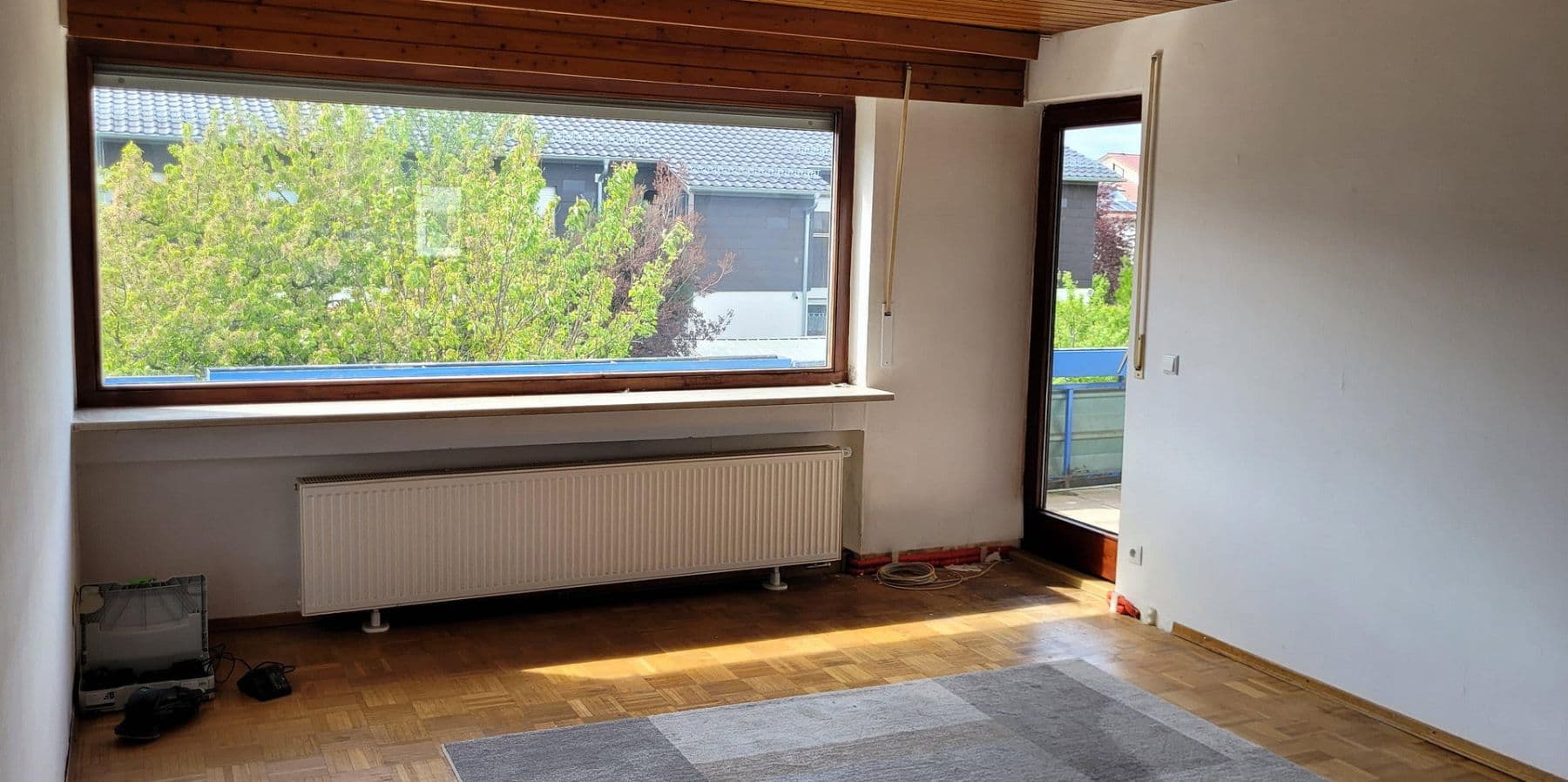 Pronájem bytu 3+1 74 m², Limburgstraße, Dettingen unter Teck, Bádensko-Württembersko Pronájem bytu 3+1 74 m², Limburgstraße, Dettingen unter Teck, Bádensko-Württembersko