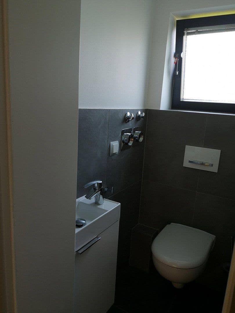 Pronájem bytu 3+1 85 m², Mulheim an der Ruhr, Severní Porýní-Vestfálsko Pronájem bytu 3+1 85 m², Mulheim an der Ruhr, Severní Porýní-Vestfálsko