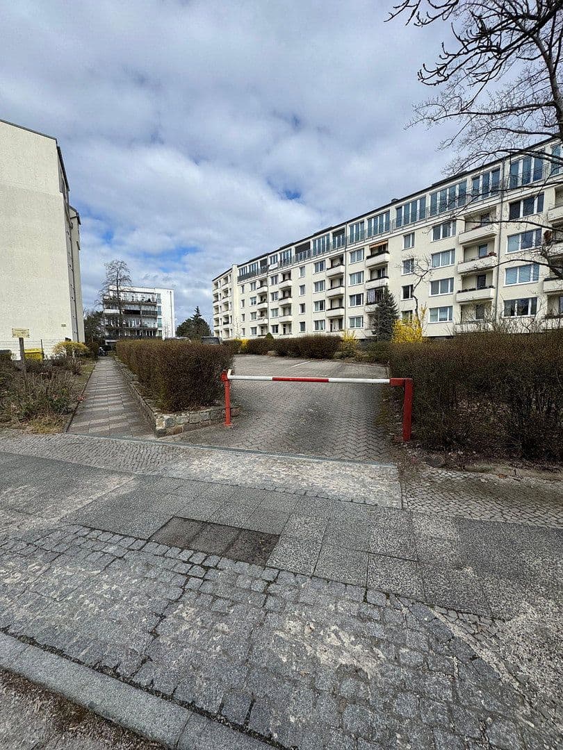 Pronájem bytu 2+1 50 m², Gotha-Allee 36, Berlin, Berlín Pronájem bytu 2+1 50 m², Gotha-Allee 36, Berlin, Berlín