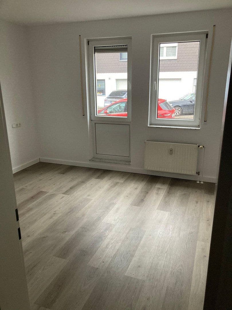 Pronájem bytu 4+1 102 m², Markusstr. 9, Niederkassel, Severní Porýní-Vestfálsko Pronájem bytu 4+1 102 m², Markusstr. 9, Niederkassel, Severní Porýní-Vestfálsko