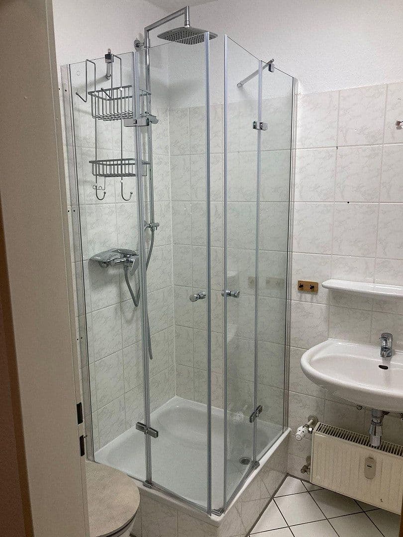 Pronájem bytu 4+1 102 m², Markusstr. 9, Niederkassel, Severní Porýní-Vestfálsko Pronájem bytu 4+1 102 m², Markusstr. 9, Niederkassel, Severní Porýní-Vestfálsko