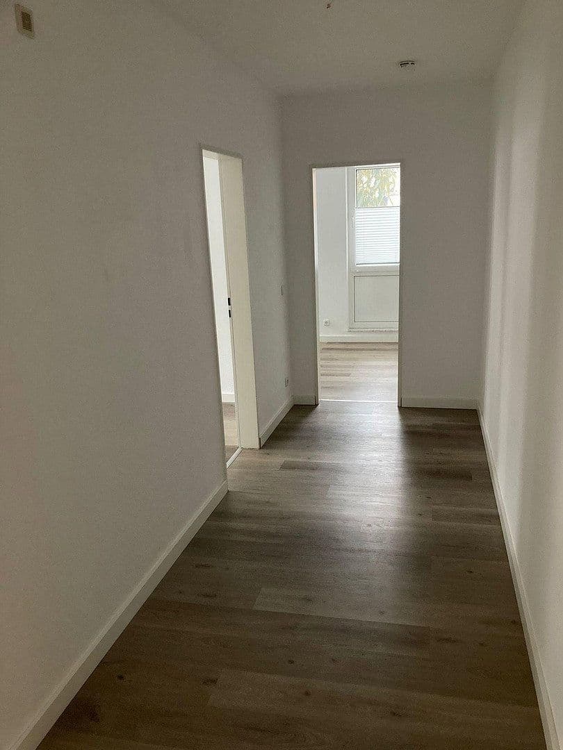 Pronájem bytu 4+1 102 m², Markusstr. 9, Niederkassel, Severní Porýní-Vestfálsko Pronájem bytu 4+1 102 m², Markusstr. 9, Niederkassel, Severní Porýní-Vestfálsko