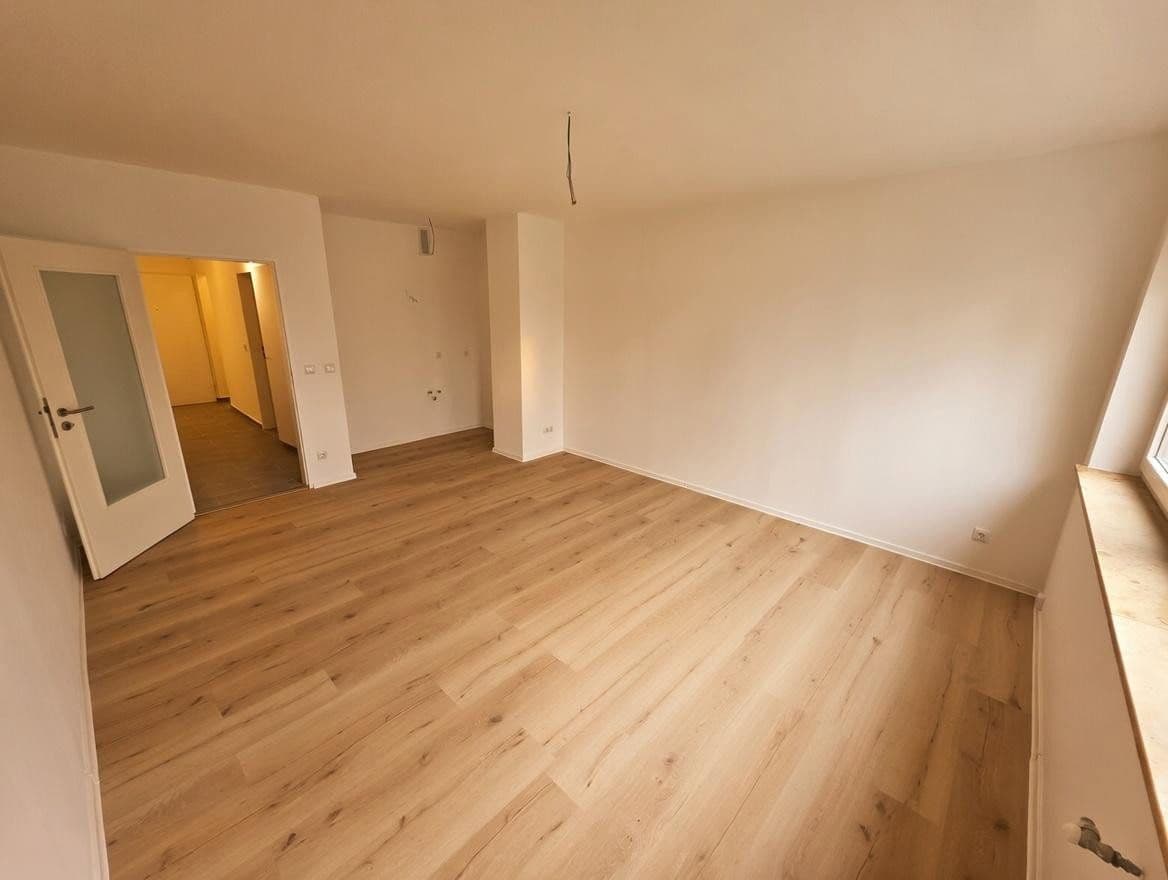 Pronájem bytu 1+1 35 m², Roter-Brach-Weg 89, Regensburg, Bavorsko Pronájem bytu 1+1 35 m², Roter-Brach-Weg 89, Regensburg, Bavorsko