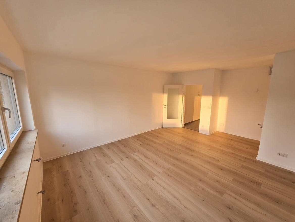 Pronájem bytu 1+1 35 m², Roter-Brach-Weg 89, Regensburg, Bavorsko Pronájem bytu 1+1 35 m², Roter-Brach-Weg 89, Regensburg, Bavorsko