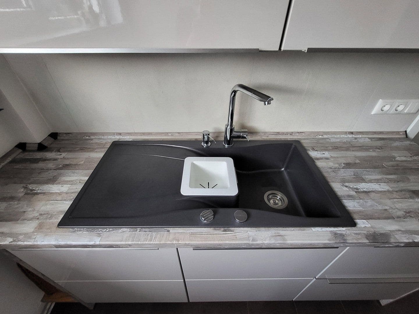 Prodej domu 180 m², pozemek 926 m², Riedenweg 4, Kühlungsborn, Mecklenburg-Vorpommern Prodej domu 180 m², pozemek 926 m², Riedenweg 4, Kühlungsborn, Mecklenburg-Vorpommern