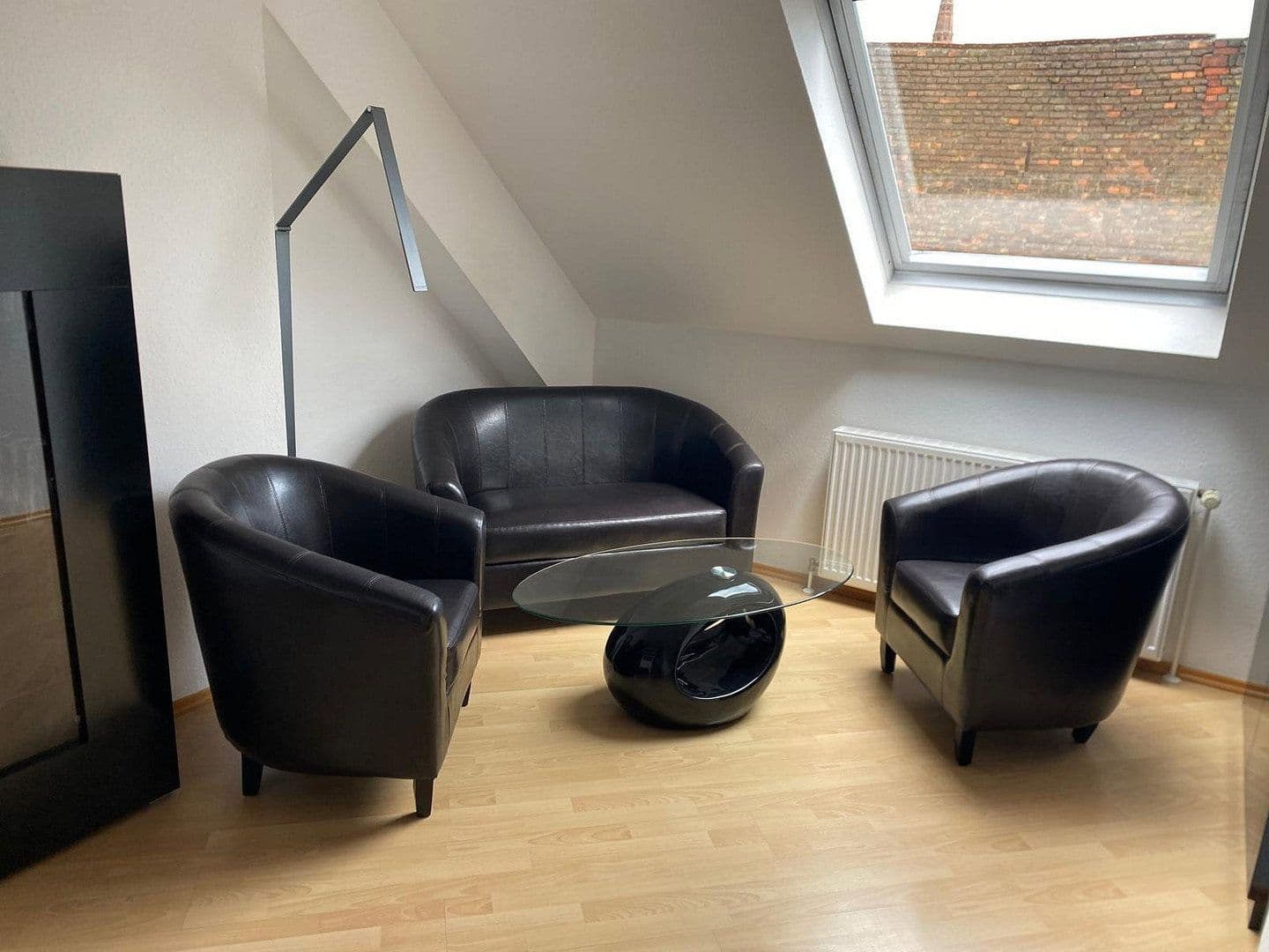 Pronájem bytu 2+1 35 m², Kirchgasse 51, Wiesbaden, Hessen Pronájem bytu 2+1 35 m², Kirchgasse 51, Wiesbaden, Hessen