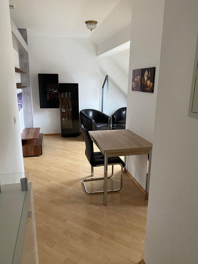 Pronájem bytu 2+1 35 m², Kirchgasse 51, Wiesbaden, Hessen Pronájem bytu 2+1 35 m², Kirchgasse 51, Wiesbaden, Hessen