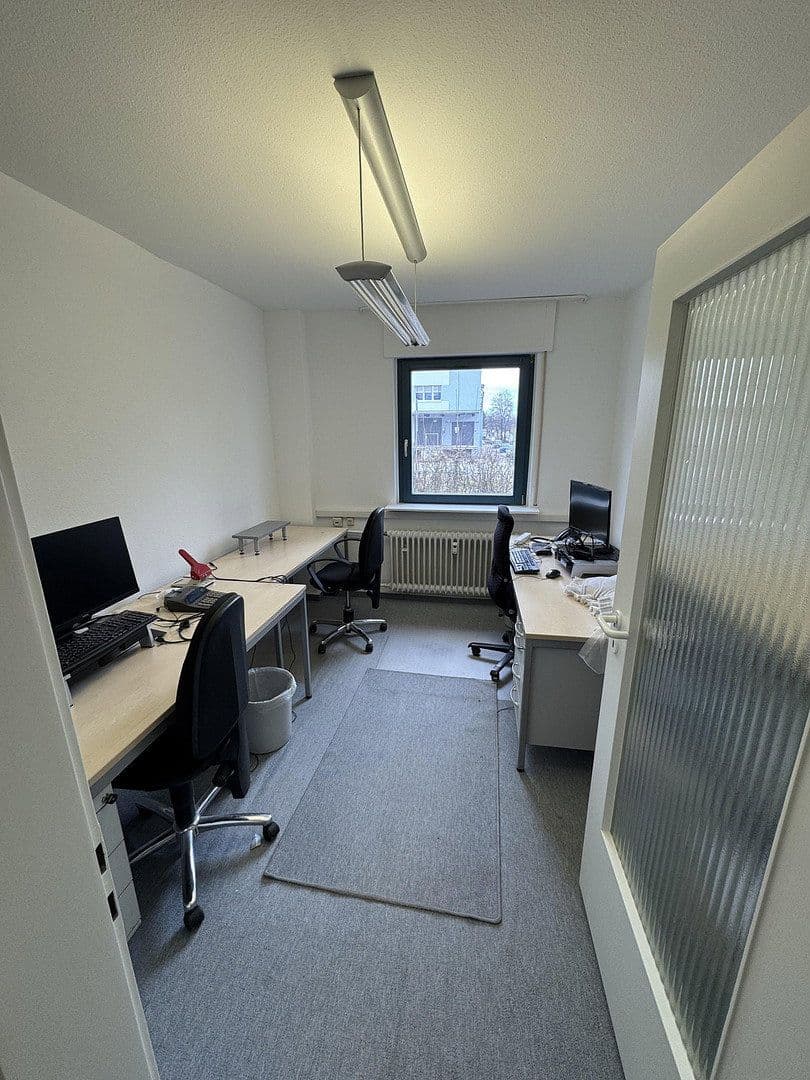 Pronájem kanceláře 114 m², Beethovenstraße, Villingen-Schwenningen, Bádensko-Württembersko Pronájem kanceláře 114 m², Beethovenstraße, Villingen-Schwenningen, Bádensko-Württembersko