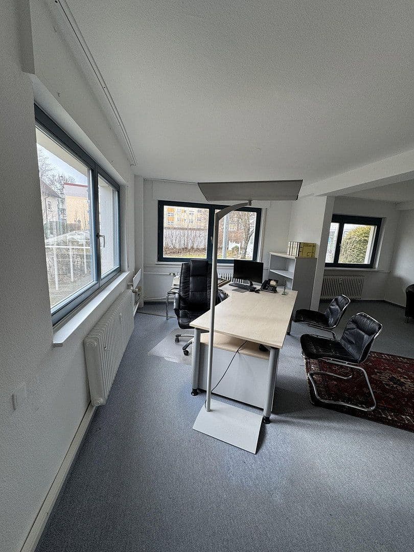 Pronájem kanceláře 114 m², Beethovenstraße, Villingen-Schwenningen, Bádensko-Württembersko Pronájem kanceláře 114 m², Beethovenstraße, Villingen-Schwenningen, Bádensko-Württembersko