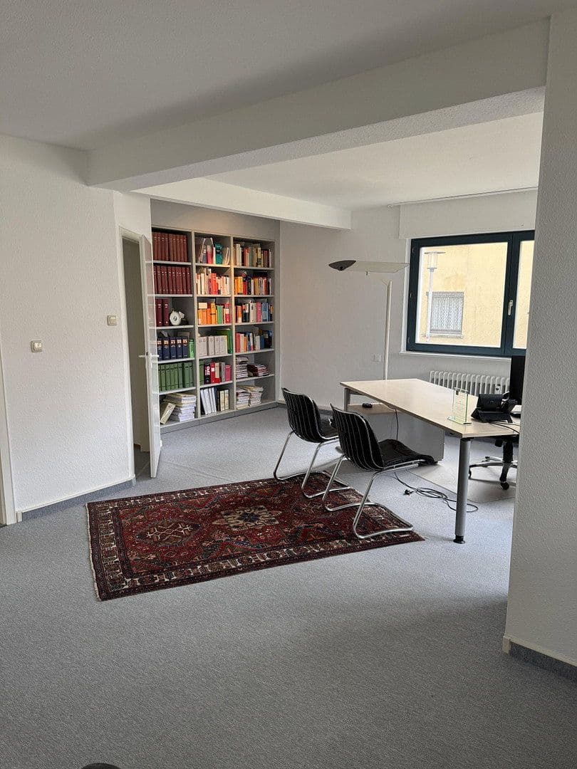 Pronájem kanceláře 114 m², Beethovenstraße, Villingen-Schwenningen, Bádensko-Württembersko Pronájem kanceláře 114 m², Beethovenstraße, Villingen-Schwenningen, Bádensko-Württembersko