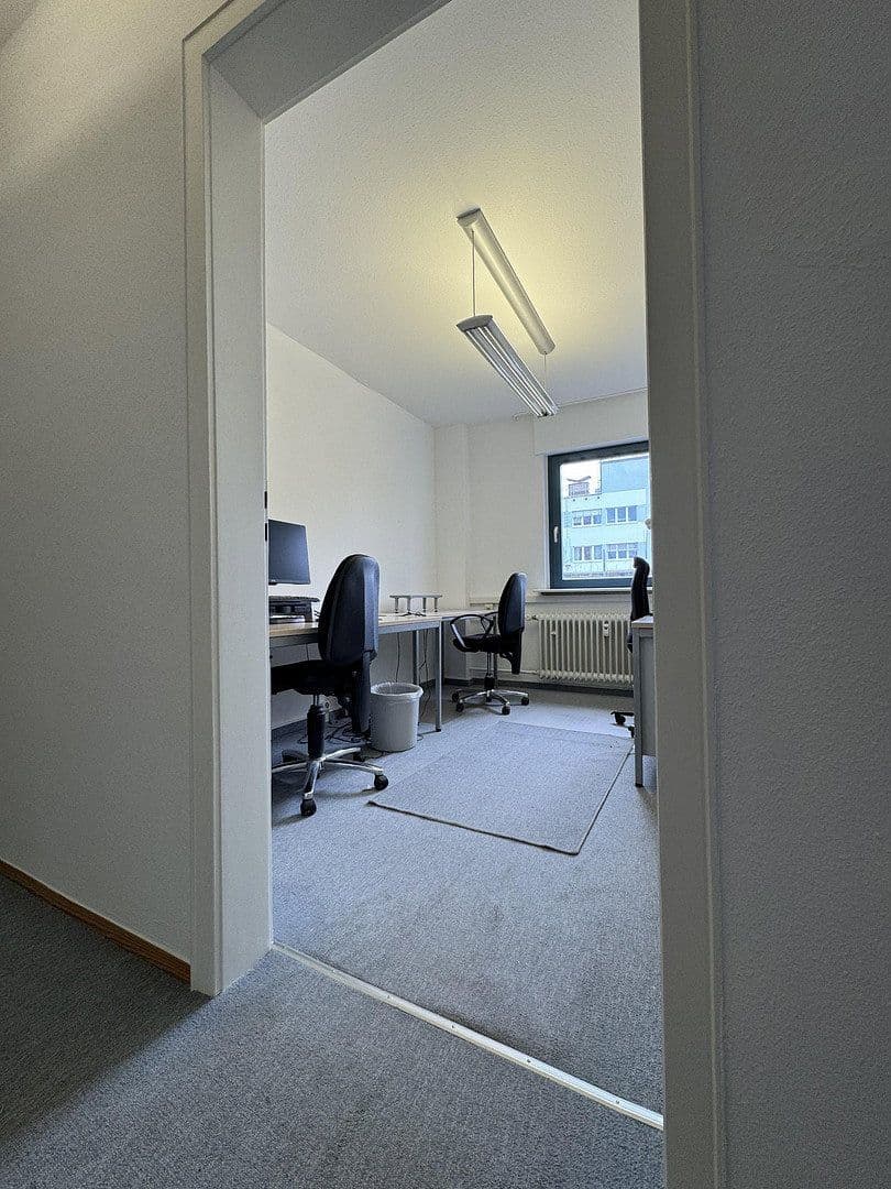 Pronájem kanceláře 114 m², Beethovenstraße, Villingen-Schwenningen, Bádensko-Württembersko Pronájem kanceláře 114 m², Beethovenstraße, Villingen-Schwenningen, Bádensko-Württembersko