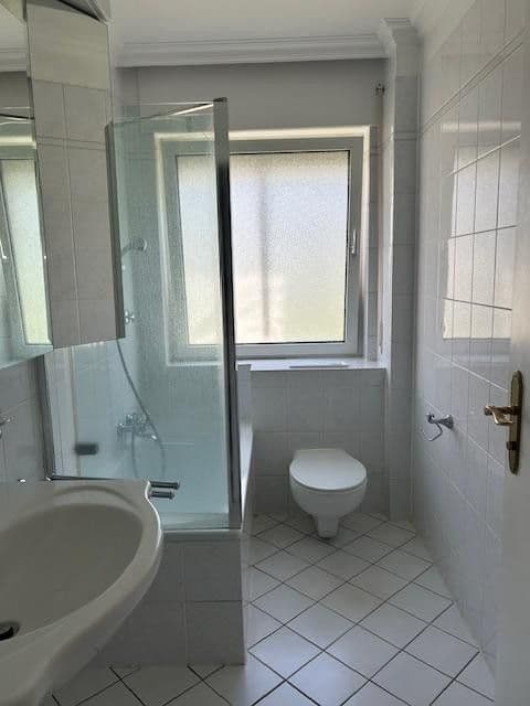 Pronájem bytu 2+kk 70 m², Friedenstraße 22A, Wiesbaden, Hessen Pronájem bytu 2+kk 70 m², Friedenstraße 22A, Wiesbaden, Hessen