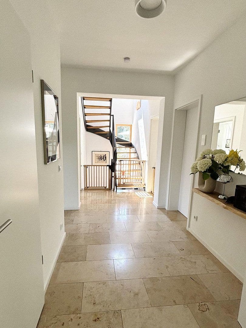 Prodej domu 250 m², pozemek 852 m², Berlin, Berlín Prodej domu 250 m², pozemek 852 m², Berlin, Berlín