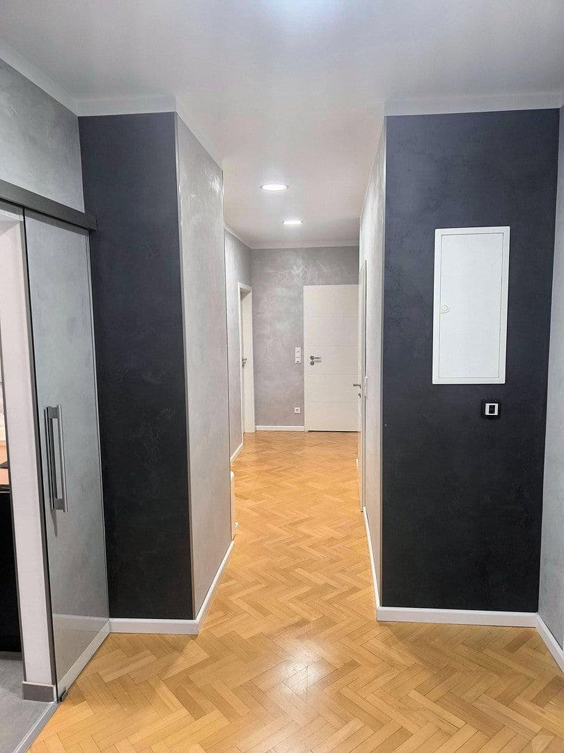 Prodej bytu 3+1 95 m², Saarbrücken, Země Sársko Prodej bytu 3+1 95 m², Saarbrücken, Země Sársko