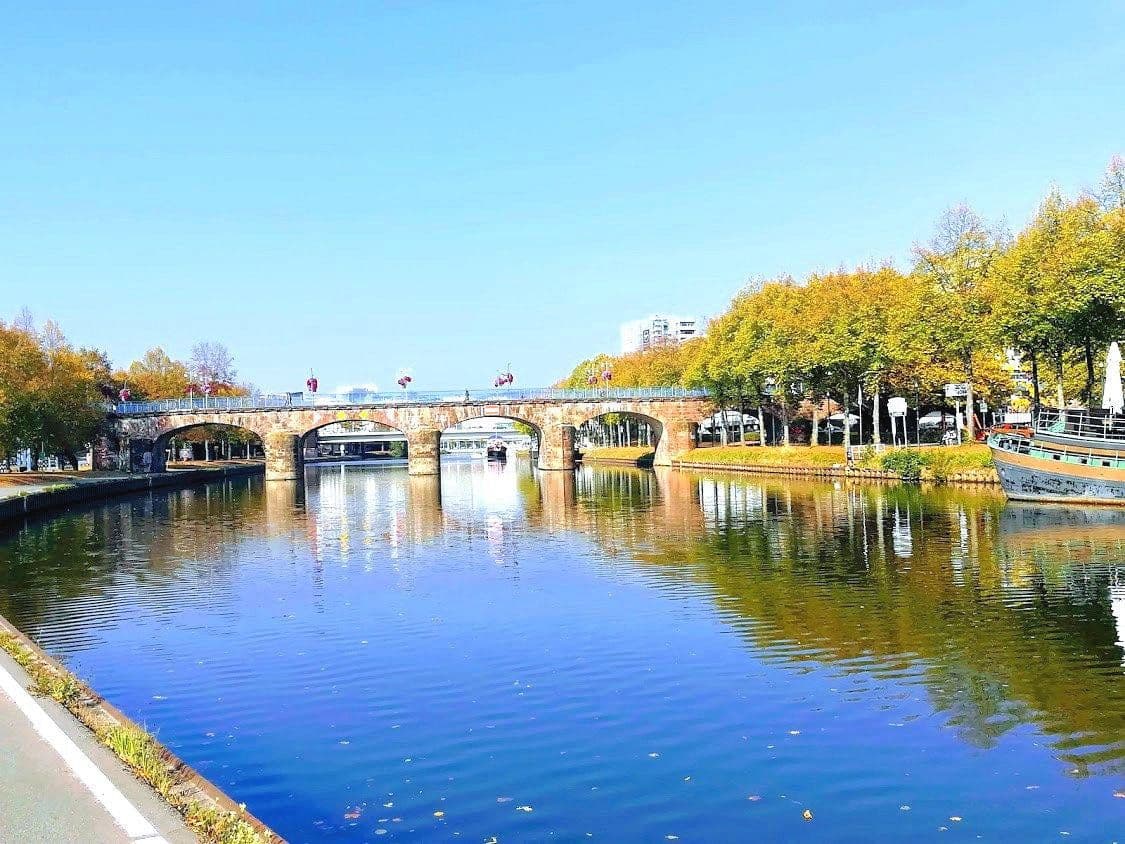 Prodej bytu 3+1 95 m², Saarbrücken, Země Sársko Prodej bytu 3+1 95 m², Saarbrücken, Země Sársko