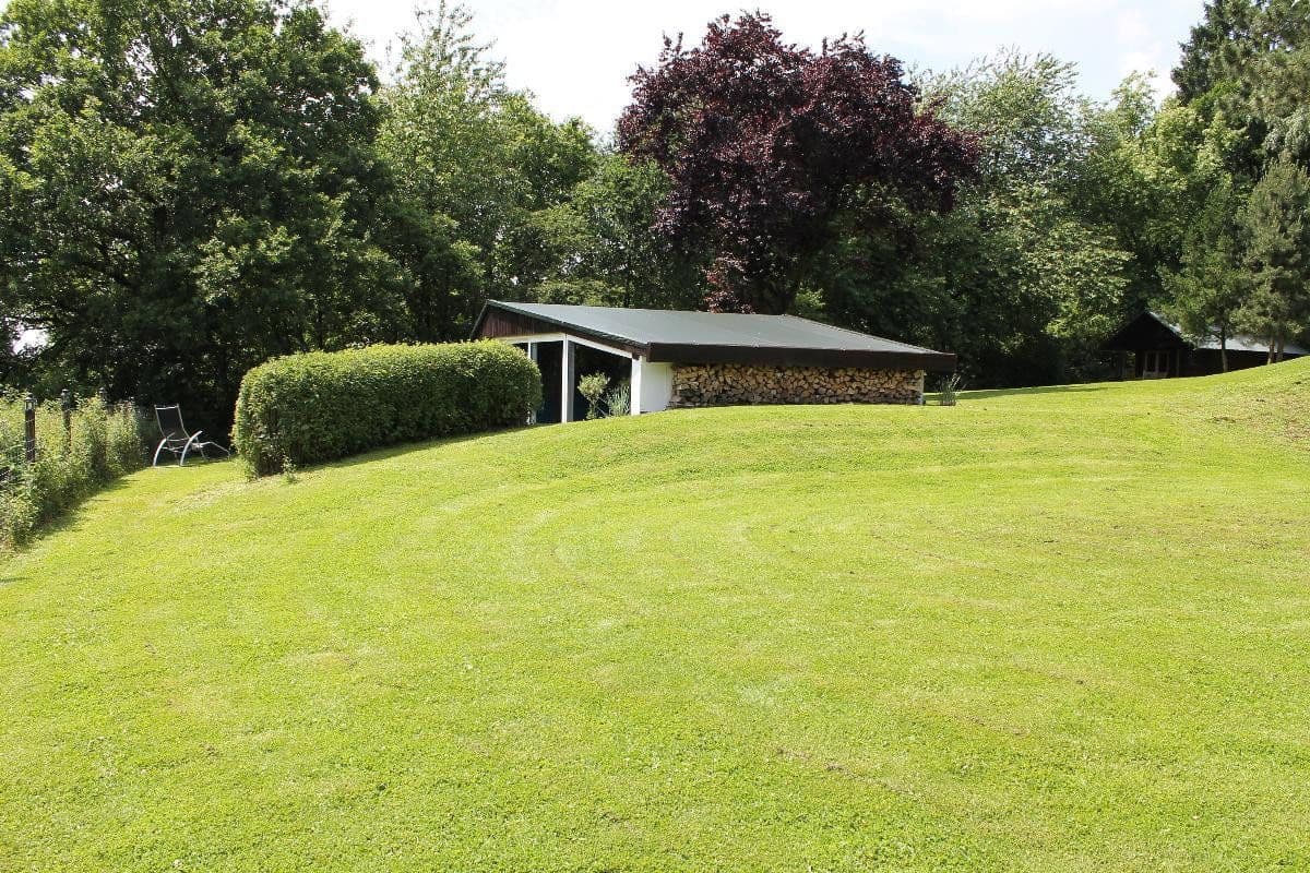 Prodej domu 370 m², pozemek 6.721 m², Hagen, Severní Porýní-Vestfálsko Prodej domu 370 m², pozemek 6.721 m², Hagen, Severní Porýní-Vestfálsko