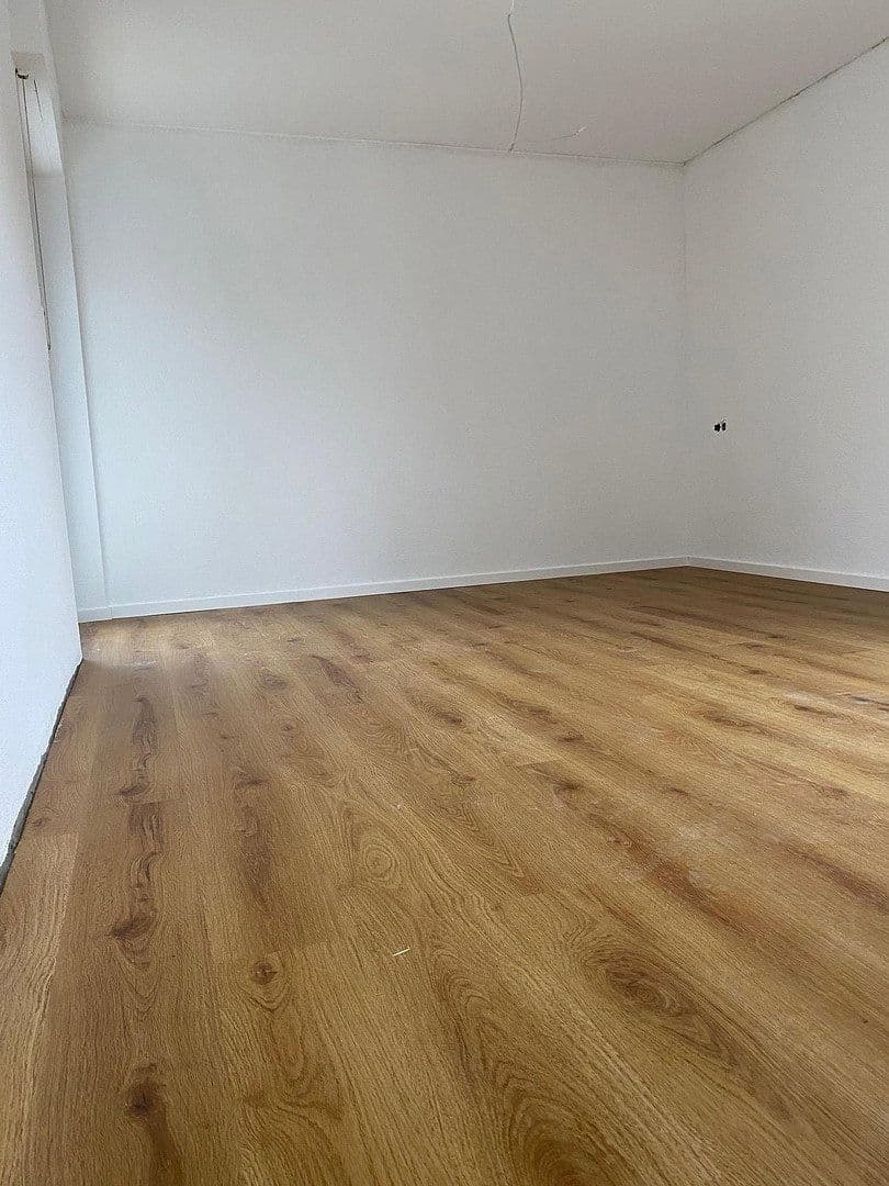 Prodej bytu 3+1 72 m², Talstr.43, Leutenbach, Bádensko-Württembersko Prodej bytu 3+1 72 m², Talstr.43, Leutenbach, Bádensko-Württembersko