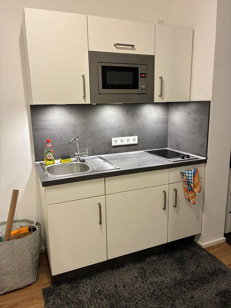 Pronájem bytu 1+1 28 m², Bartholomäusstraße 54, Nürnberg, Bavorsko Pronájem bytu 1+1 28 m², Bartholomäusstraße 54, Nürnberg, Bavorsko