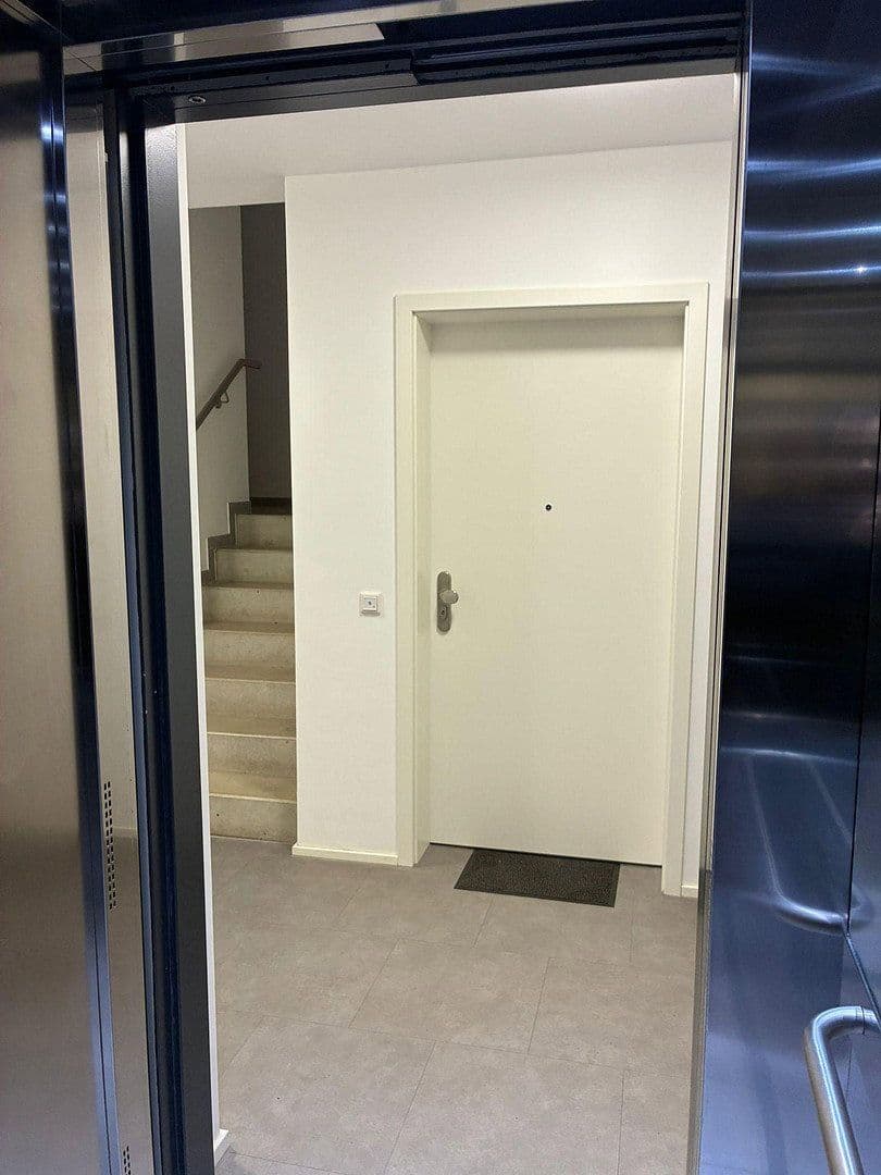 Pronájem bytu 1+1 28 m², Bartholomäusstraße 54, Nürnberg, Bavorsko Pronájem bytu 1+1 28 m², Bartholomäusstraße 54, Nürnberg, Bavorsko